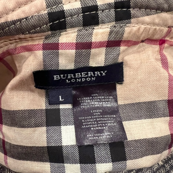 BURBERRY SUEDE BUCKET HAT - Picture 4 of 5